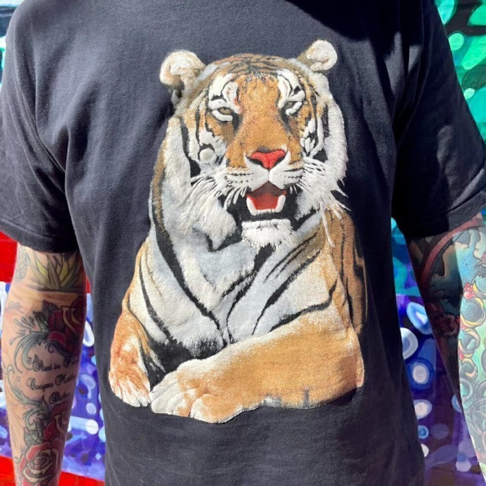 Vintage tiger shirt - Picture 2 of 5